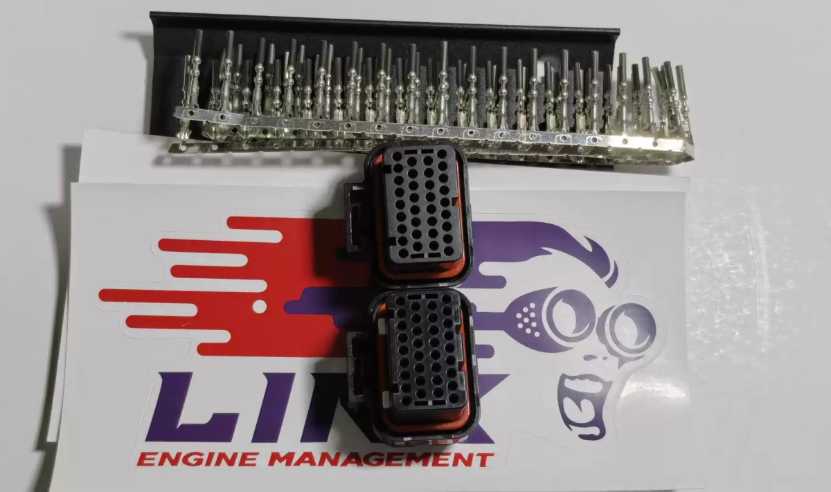 XtremeX ECU connector housings and wiring terminals